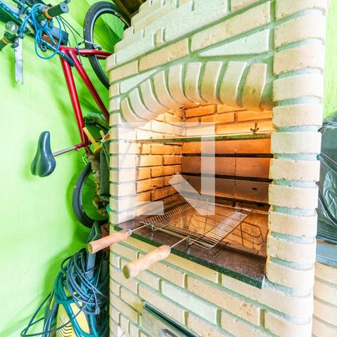 Casa à venda com 86m², 3 quartos e 3 vagas Casa à venda com 86m², 3 quartos e 3 vagasChurrasqueira
