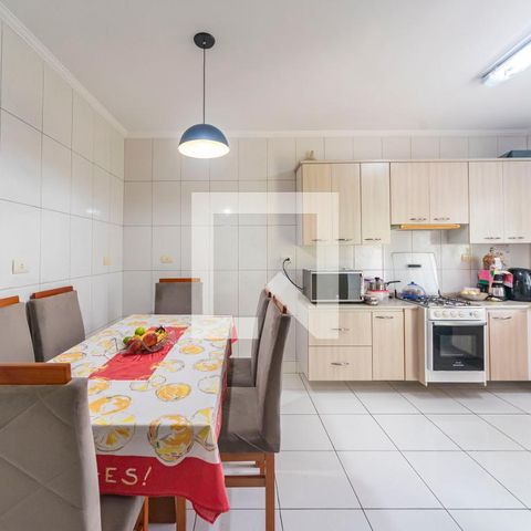 Casa à venda com 86m², 3 quartos e 3 vagas Casa à venda com 86m², 3 quartos e 3 vagasCozinha