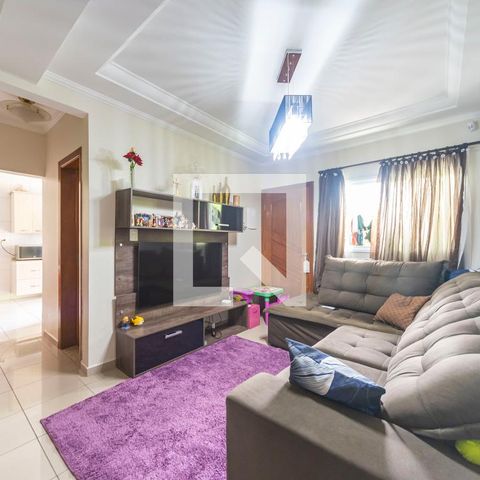 Casa à venda com 86m², 3 quartos e 3 vagas Casa à venda com 86m², 3 quartos e 3 vagasSala