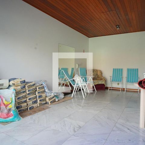 Apartamento à venda com 450m², 3 quartos e 3 vagas Apartamento à venda com 450m², 3 quartos e 3 vagasÁrea comum - Salão de festas