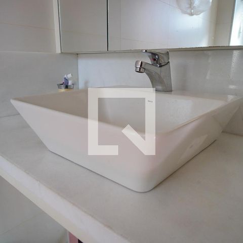 Apartamento à venda com 450m², 3 quartos e 3 vagas Apartamento à venda com 450m², 3 quartos e 3 vagasBanheiro 1 suíte
