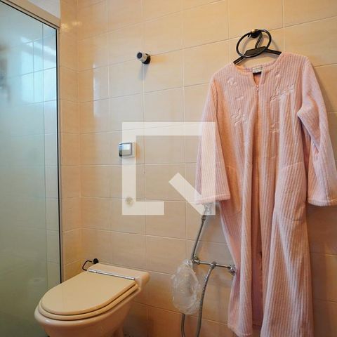 Apartamento à venda com 450m², 3 quartos e 3 vagas Apartamento à venda com 450m², 3 quartos e 3 vagasBanheiro suíte 3