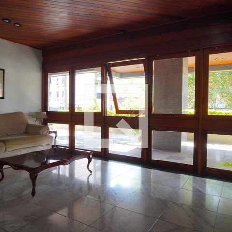 Apartamento à venda com 450m², 3 quartos e 3 vagas Apartamento à venda com 450m², 3 quartos e 3 vagasHall de Entrada condomínio