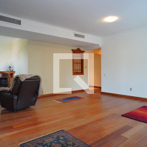 Apartamento à venda com 450m², 3 quartos e 3 vagas Apartamento à venda com 450m², 3 quartos e 3 vagasSala