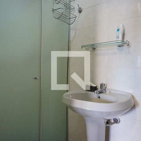 Apartamento à venda com 450m², 3 quartos e 3 vagas Apartamento à venda com 450m², 3 quartos e 3 vagasBanheiro de Serviço