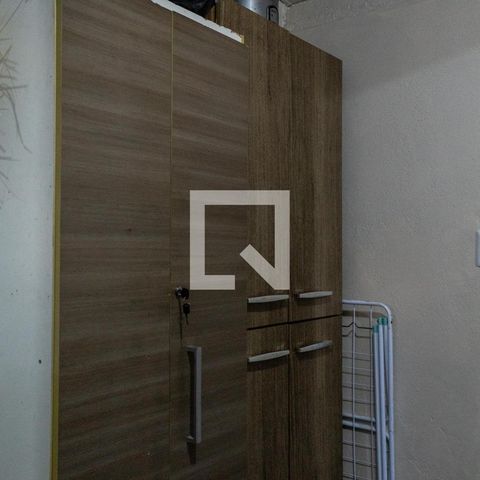 Casa à venda com 40m², 2 quartos e 1 vaga Casa à venda com 40m², 2 quartos e 1 vagaCloset