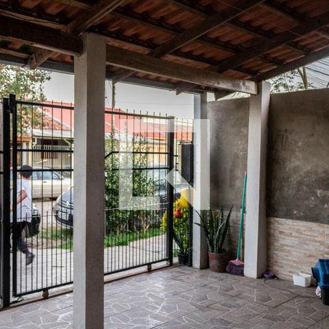 Casa à venda com 40m², 2 quartos e 1 vaga Casa à venda com 40m², 2 quartos e 1 vagaVaranda