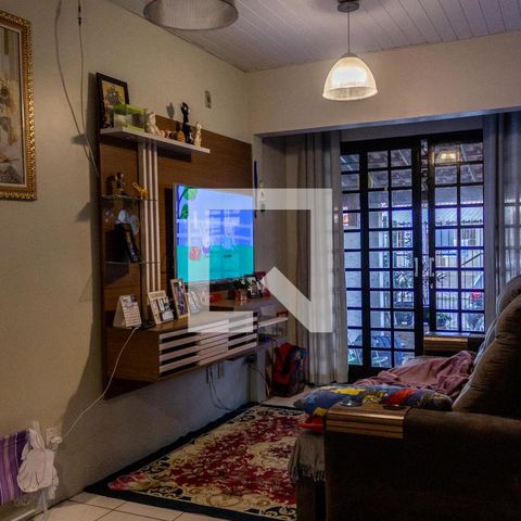 Casa à venda com 40m², 2 quartos e 1 vaga Casa à venda com 40m², 2 quartos e 1 vagaSala