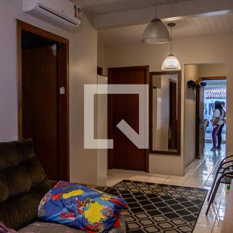 Casa à venda com 40m², 2 quartos e 1 vaga Casa à venda com 40m², 2 quartos e 1 vagaSala