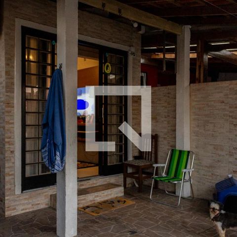 Casa à venda com 40m², 2 quartos e 1 vaga Casa à venda com 40m², 2 quartos e 1 vagaVaranda