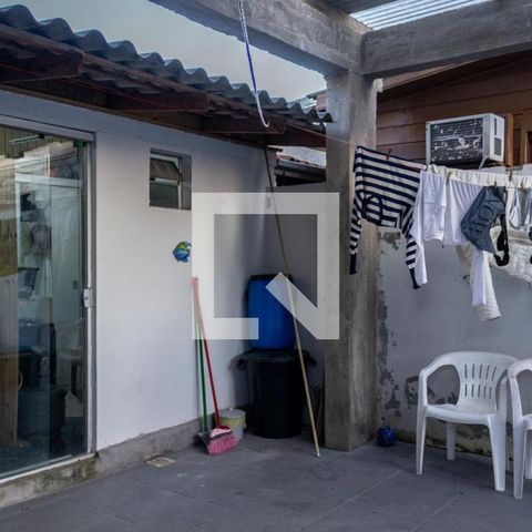 Casa à venda com 40m², 2 quartos e 1 vaga Casa à venda com 40m², 2 quartos e 1 vagaÁrea de Serviço