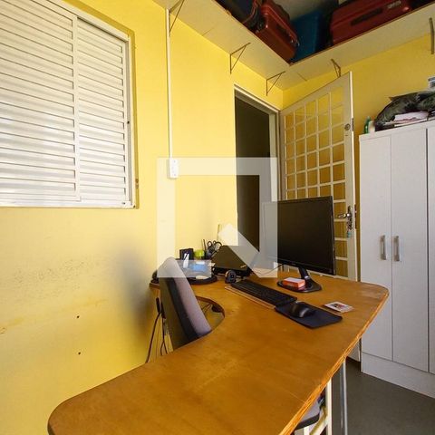 Casa à venda com 140m², 2 quartos e 4 vagasEscritório