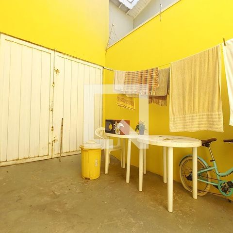 Casa à venda com 140m², 2 quartos e 4 vagasQuintal