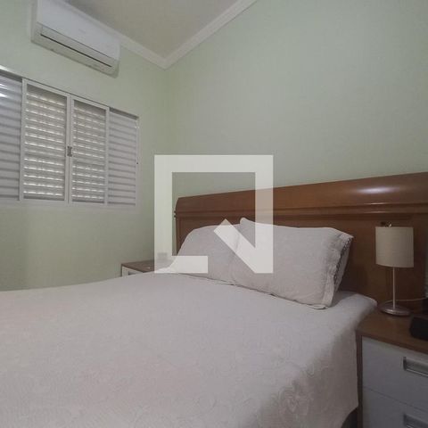 Casa à venda com 140m², 2 quartos e 4 vagasQuarto 1