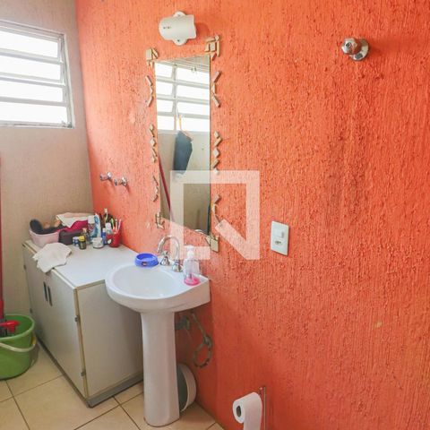 Casa à venda com 290m², 7 quartos e 3 vagasBanheiro 1