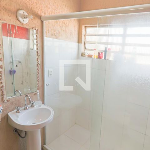 Casa à venda com 290m², 7 quartos e 3 vagasBanheiro 2