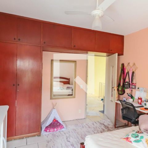 Casa à venda com 290m², 7 quartos e 3 vagasQuarto 6