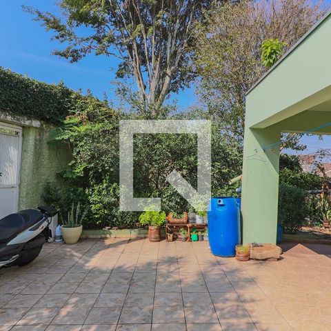 Casa à venda com 290m², 7 quartos e 3 vagasGaragem