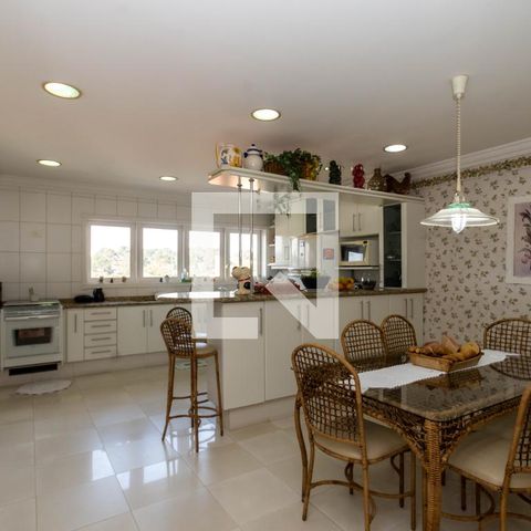 Casa para alugar com 465m², 4 quartos e 6 vagas Casa para alugar com 465m², 4 quartos e 6 vagasCozinha