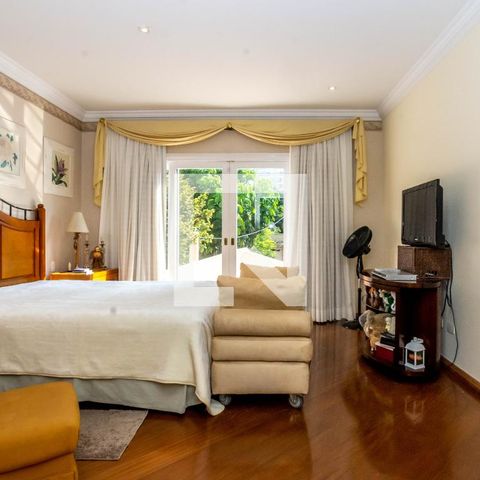 Casa para alugar com 465m², 4 quartos e 6 vagas Casa para alugar com 465m², 4 quartos e 6 vagasSuíte master