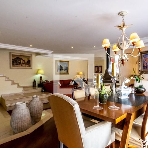 Casa para alugar com 465m², 4 quartos e 6 vagas Casa para alugar com 465m², 4 quartos e 6 vagasSala