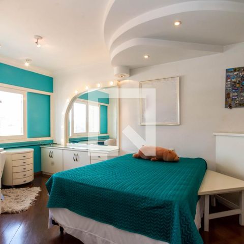 Casa para alugar com 465m², 4 quartos e 6 vagas Casa para alugar com 465m², 4 quartos e 6 vagasSuíte 2
