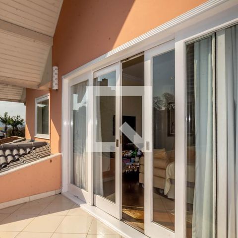 Casa para alugar com 465m², 4 quartos e 6 vagas Casa para alugar com 465m², 4 quartos e 6 vagasVaranda da Suíte master