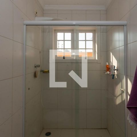 Casa para alugar com 465m², 4 quartos e 6 vagas Casa para alugar com 465m², 4 quartos e 6 vagasBanheiro
