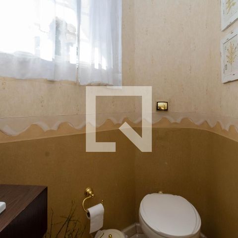 Casa para alugar com 465m², 4 quartos e 6 vagas Casa para alugar com 465m², 4 quartos e 6 vagasLavabo