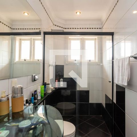 Casa para alugar com 465m², 4 quartos e 6 vagas Casa para alugar com 465m², 4 quartos e 6 vagasBanheiro da Suíte 3