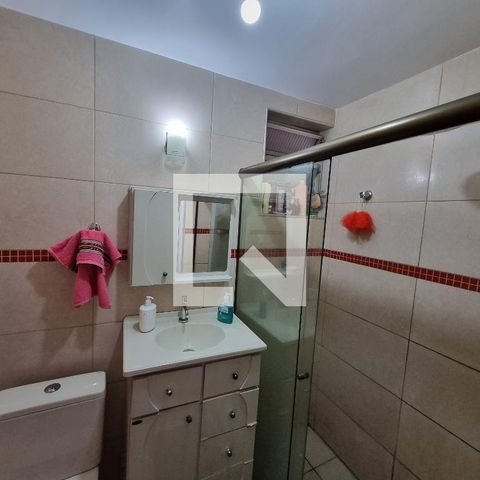 Apartamento à venda com 66m², 2 quartos e 1 vaga Apartamento à venda com 66m², 2 quartos e 1 vagaBanheiro