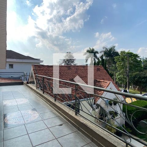 Casa de condomínio à venda com 320m², 4 quartos e 4 vagasVaranda da Suíte 3