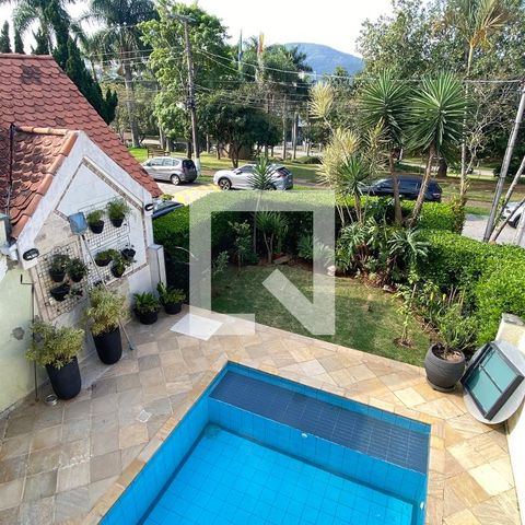 Casa de condomínio à venda com 320m², 4 quartos e 4 vagasVista da Suíte 3