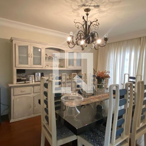 Casa de condomínio à venda com 320m², 4 quartos e 4 vagasSala de Jantar