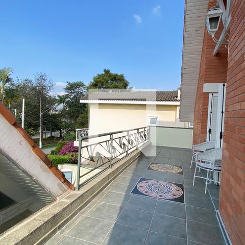Casa de condomínio à venda com 320m², 4 quartos e 4 vagasVaranda da Suíte 3