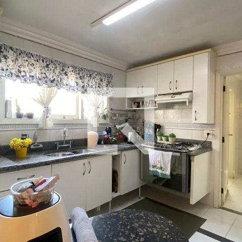Casa de condomínio à venda com 320m², 4 quartos e 4 vagasCozinha