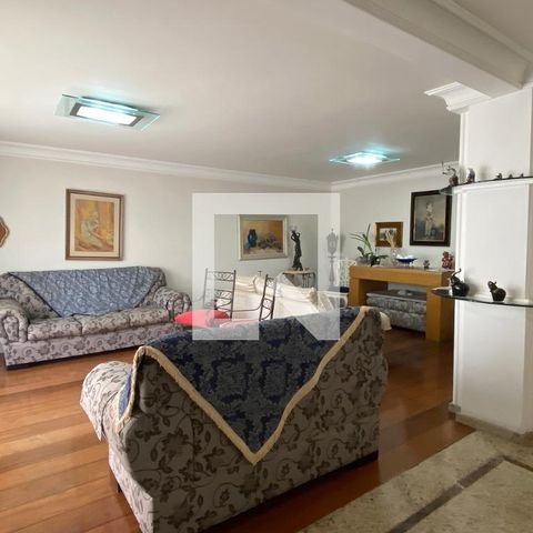 Casa de condomínio à venda com 320m², 4 quartos e 4 vagasSala