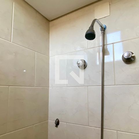 Casa de condomínio à venda com 320m², 4 quartos e 4 vagasBanheiro da Suíte 3