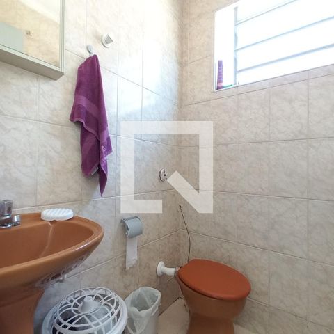 Casa à venda com 170m², 4 quartos e 1 vagaBanheiro de Serviço