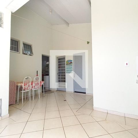 Casa à venda com 170m², 4 quartos e 1 vagaÁrea comum