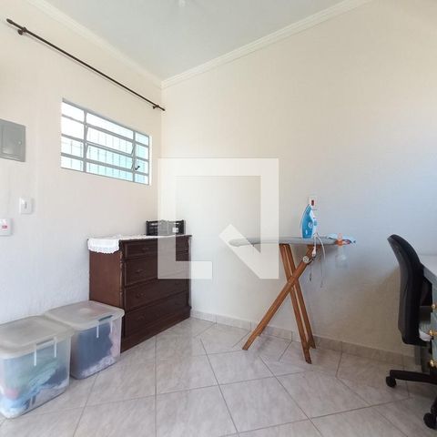Casa à venda com 170m², 4 quartos e 1 vagaQuarto de Serviço