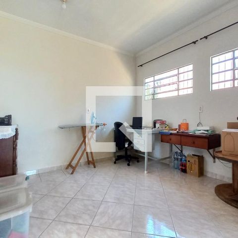 Casa à venda com 170m², 4 quartos e 1 vagaQuarto de Serviço