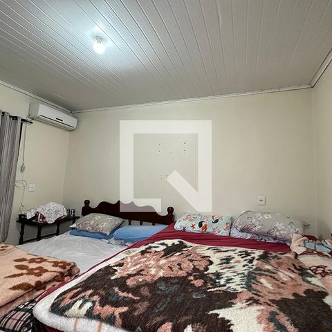 Casa à venda com 92m², 3 quartos e 2 vagasQuarto 2 