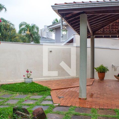 Casa à venda com 243m², 4 quartos e 3 vagasÁrea comum