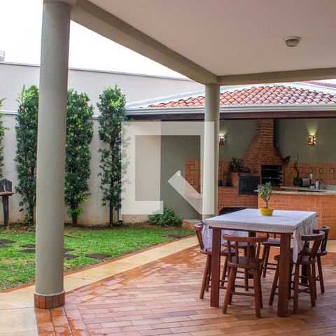 Casa à venda com 243m², 4 quartos e 3 vagasÁrea comum