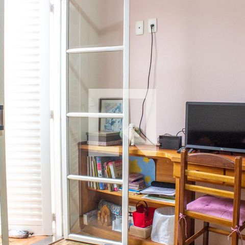 Casa à venda com 243m², 4 quartos e 3 vagasQuarto 1