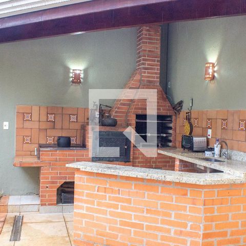 Casa à venda com 243m², 4 quartos e 3 vagasÁrea comum