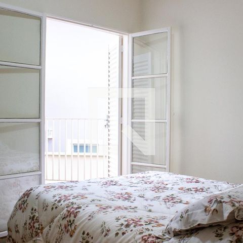 Casa à venda com 243m², 4 quartos e 3 vagasSuíte