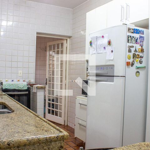 Casa à venda com 243m², 4 quartos e 3 vagasCozinha