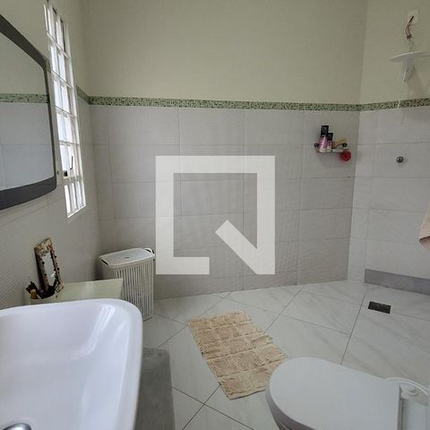 Casa à venda com 243m², 4 quartos e 3 vagasBanheiro da Suíte